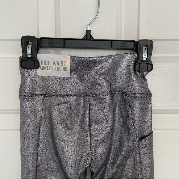 Justice Active Silver Metallic Size 7 High Waist Ankle Leggings NWT - Picture 4 of 5